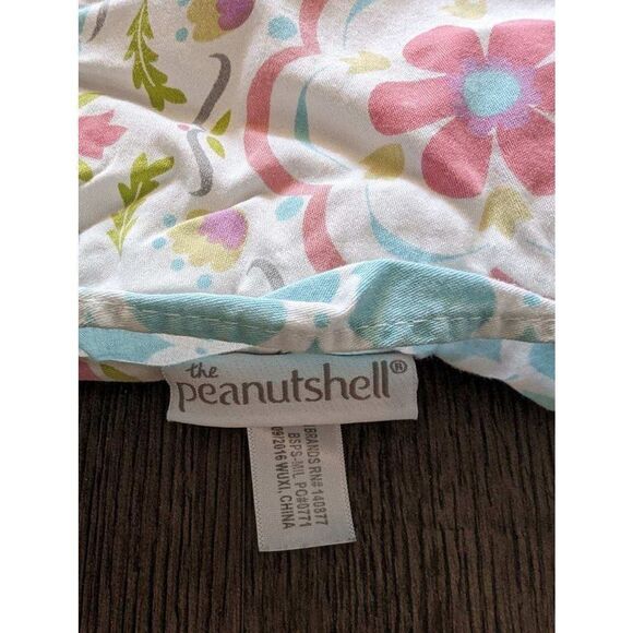 The peanutshell PATCHWORK COTTON QUILT IN CORAL & blue - Picture 2 of 5